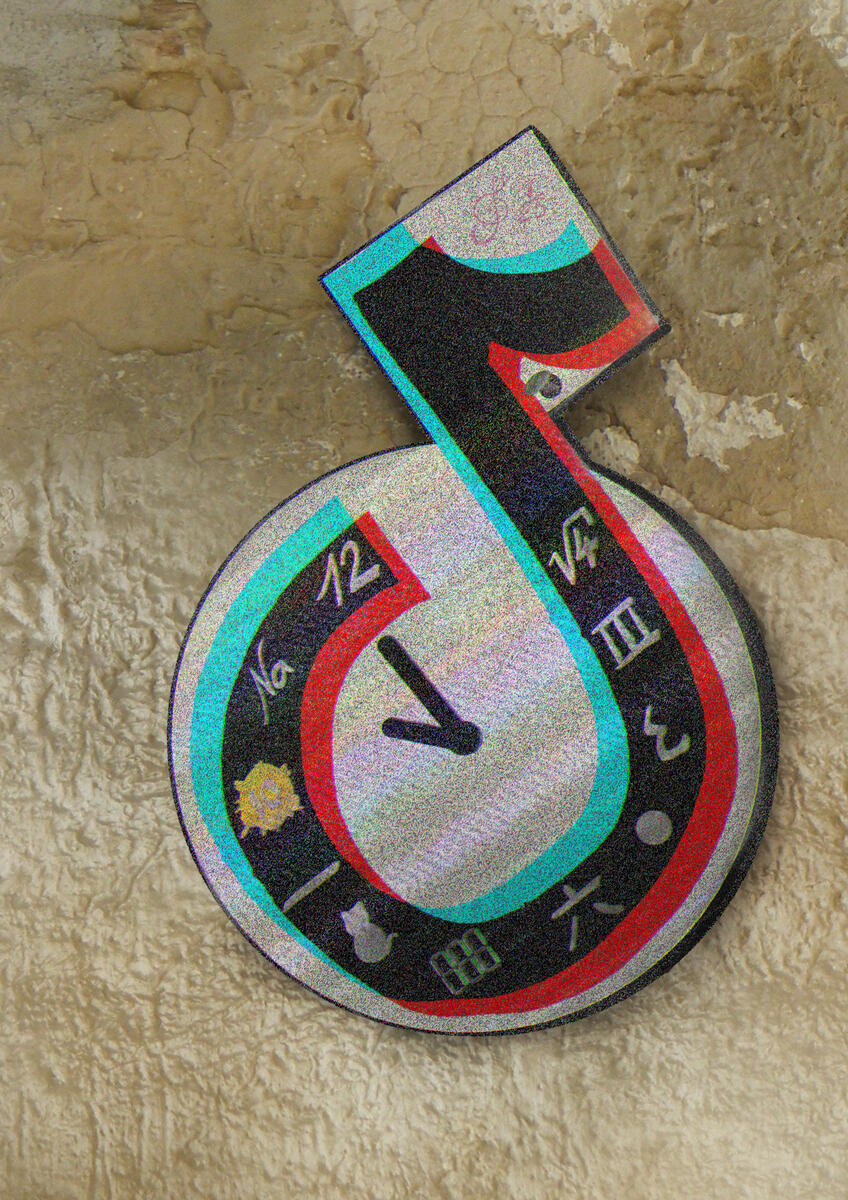 object, clock, simple shading, realism